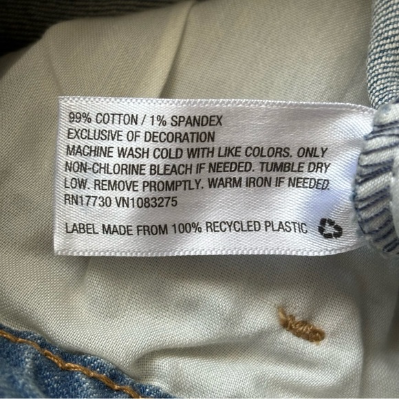 Universal Thread Floral Embroidered High Rise  Straight Jeans Blue 25” shorts - Picture 8 of 8